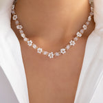 Selena Flower Necklace (White)