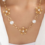 Matte Flower Pearl Necklace