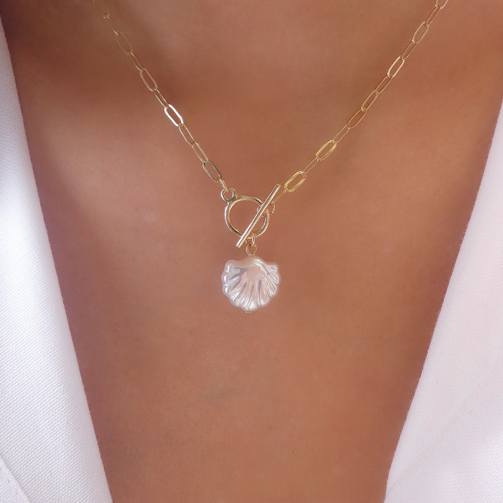 Valentina Shell Necklace