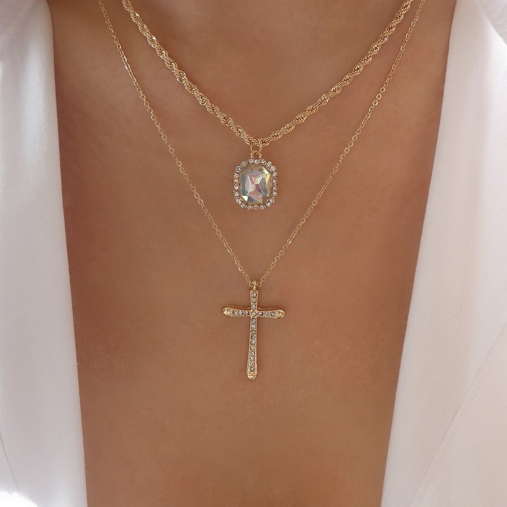 Iridescent Pendant Necklace