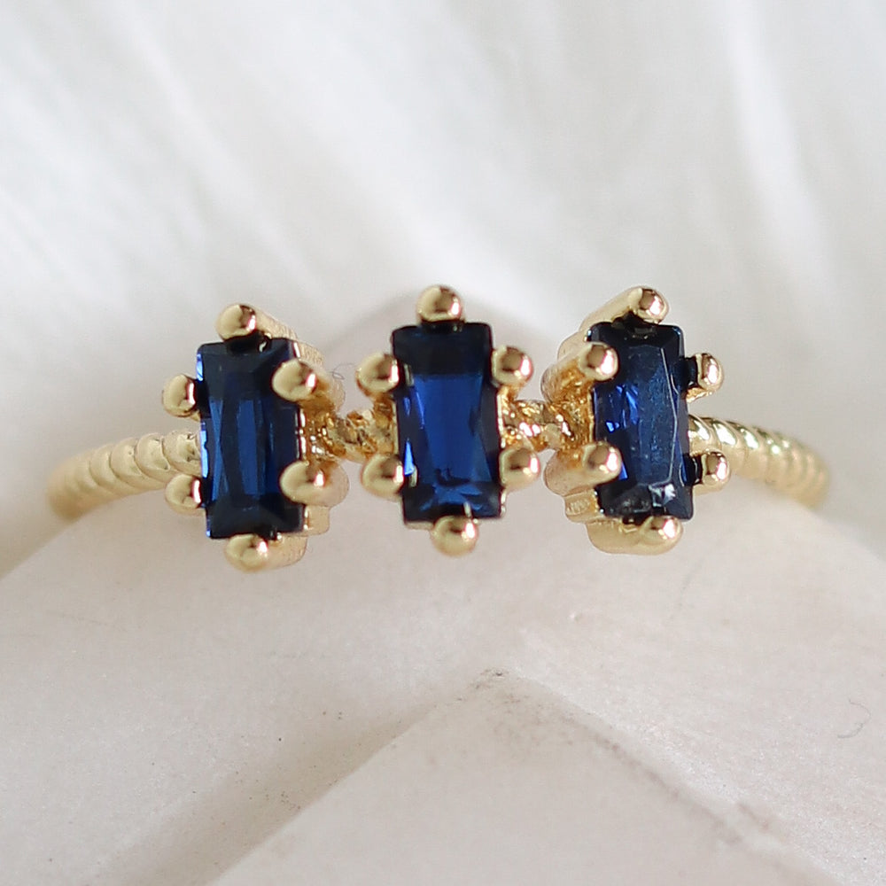 Triple Crystal Ring (Blue)