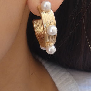 Diana Pearl Hoops