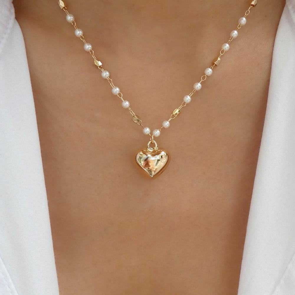 Justina Heart & Pearl Necklace
