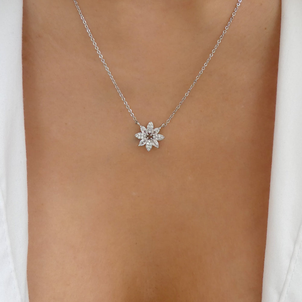 Crystal Marla Flower Necklace (Silver)