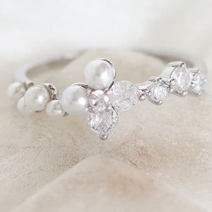 Crystal & Pearl Ring (Silver)