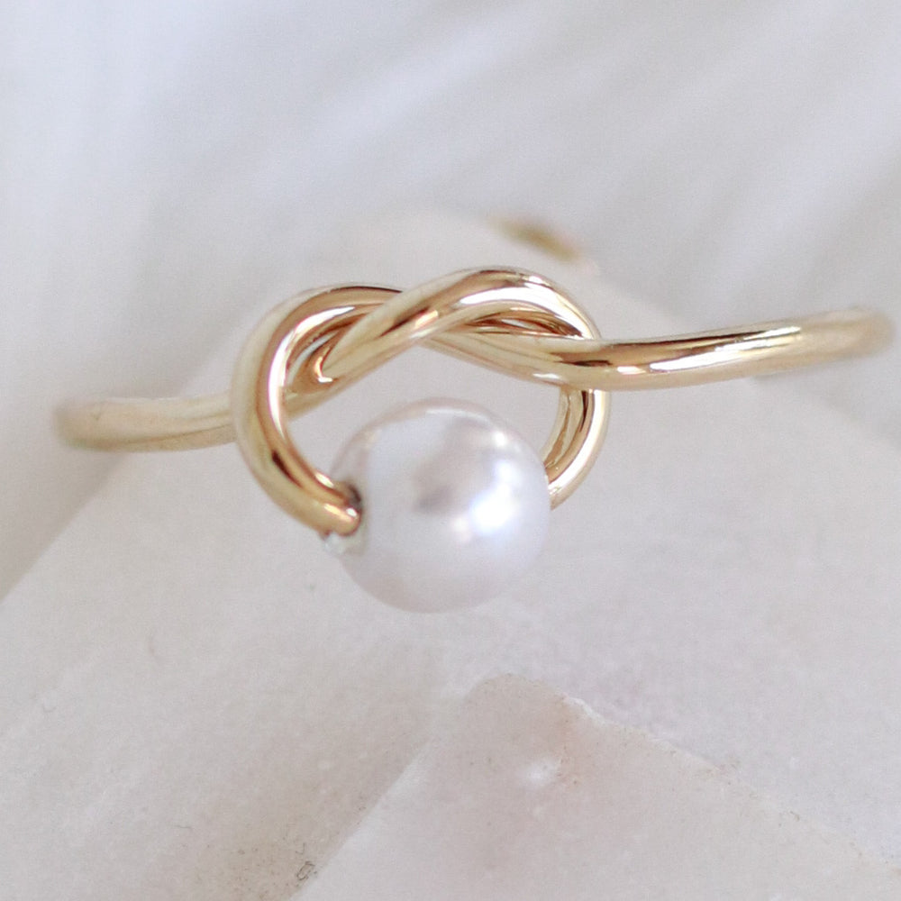 Pearl Twist Ring