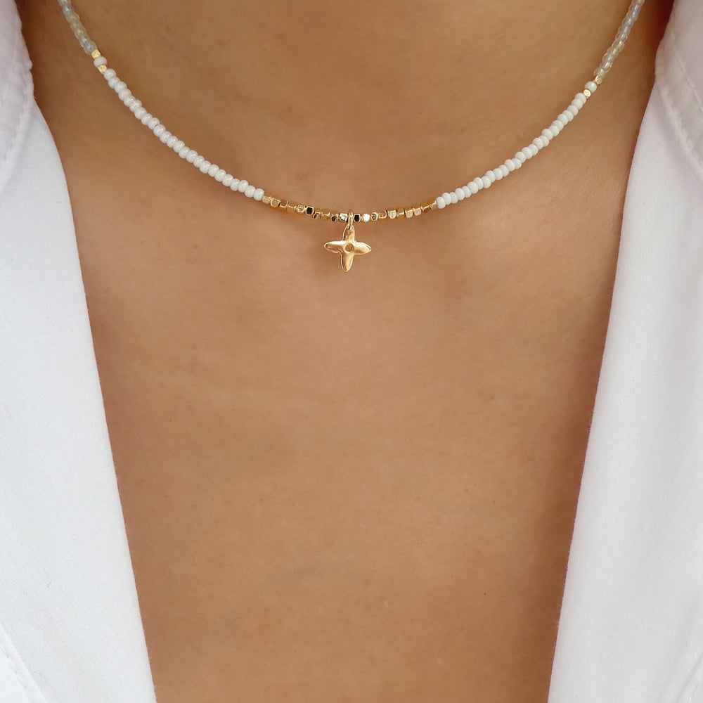 Simple Ryan Necklace (White)