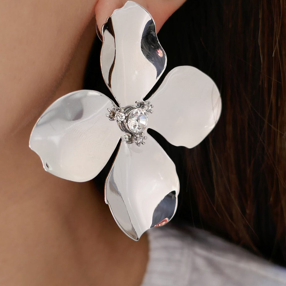 Zania Flower Earrings (Silver)
