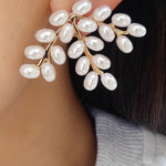 Laura Pearl Earrings