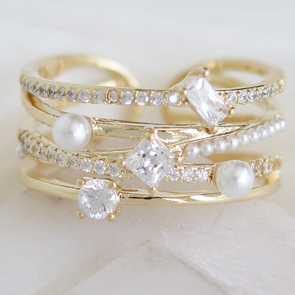 Crystal & Pearl Ring