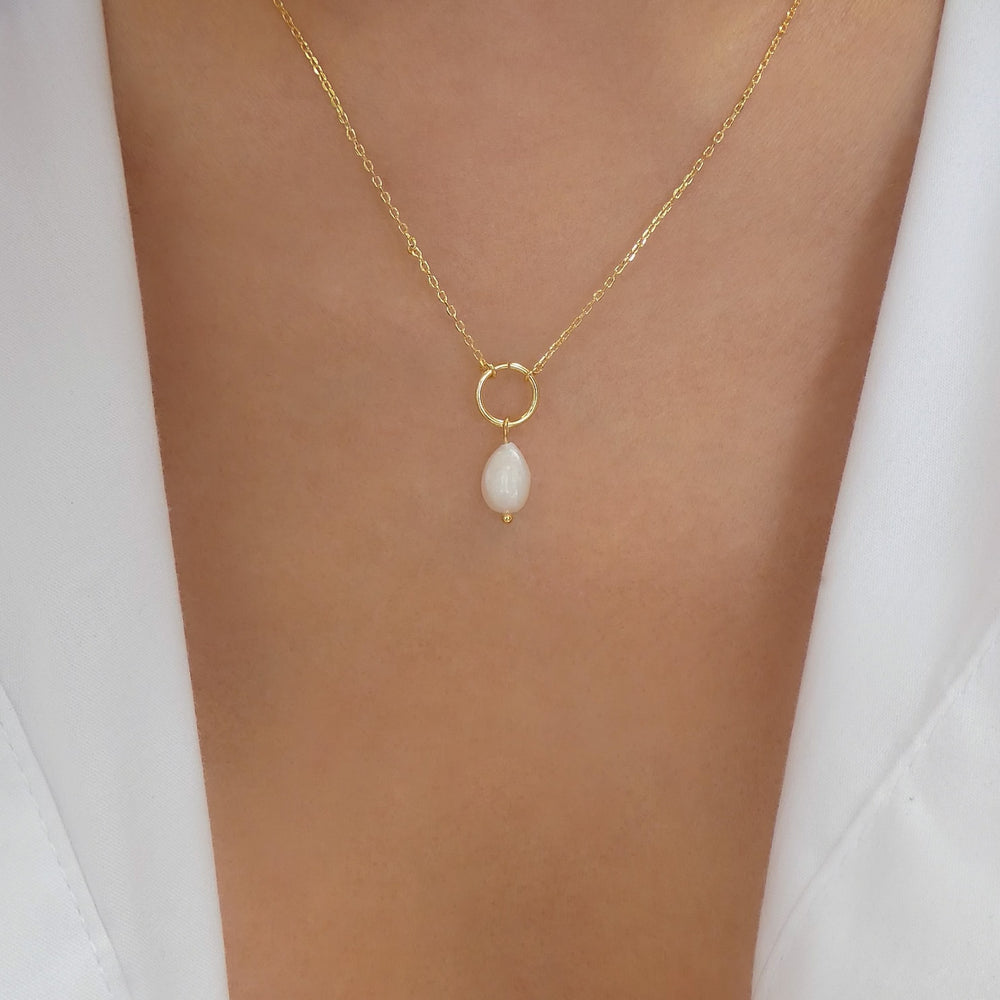 18K Small Pearl Necklace