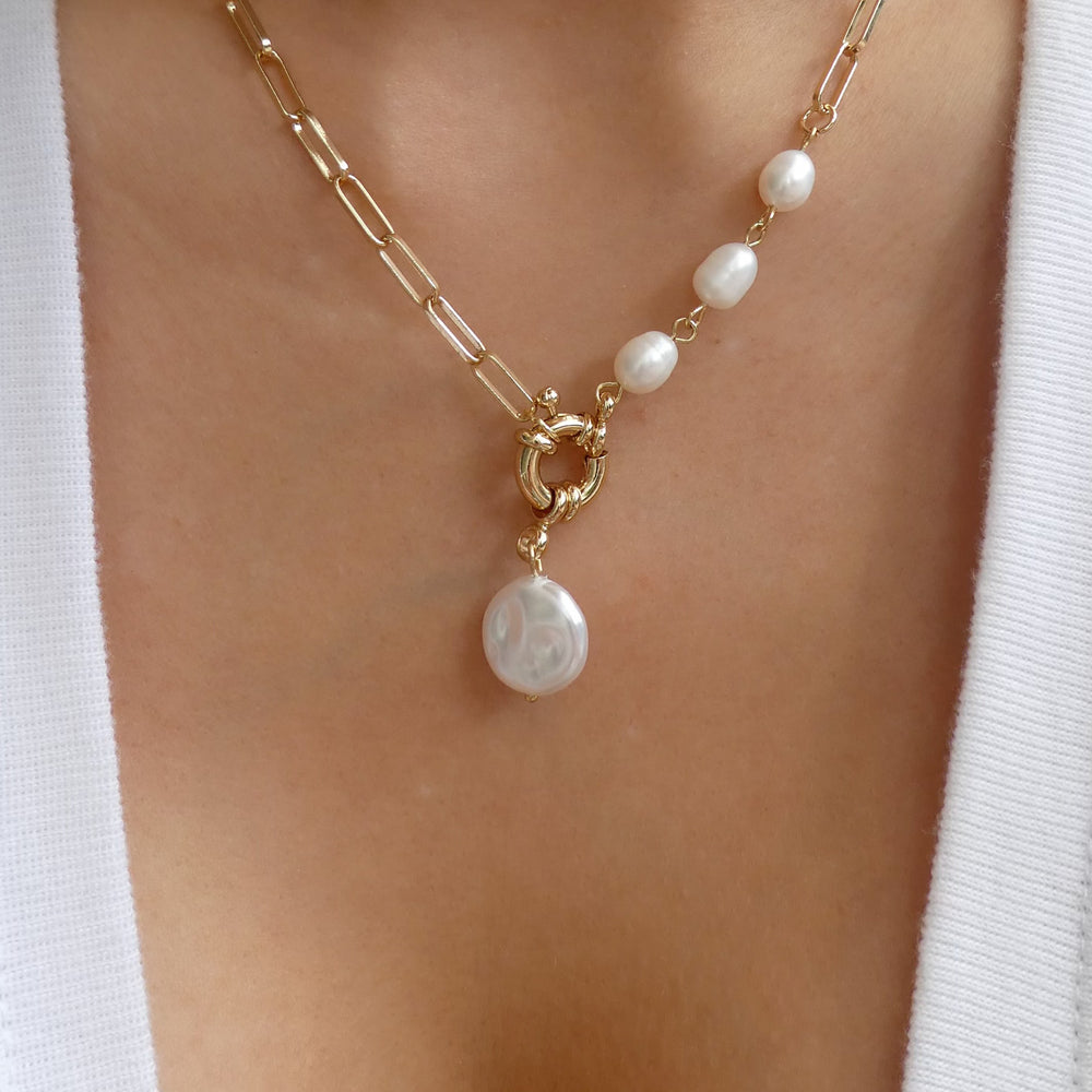 Amali Pearl Necklace