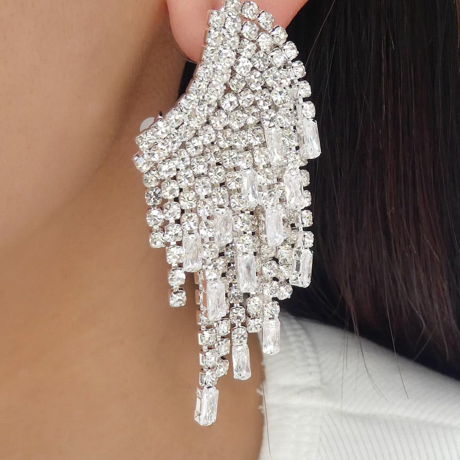 Crystal Mindy Earrings (Silver)