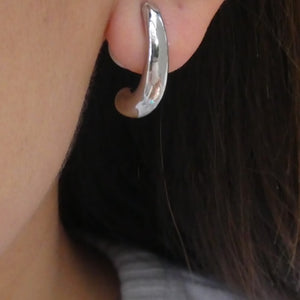 Peter Pearl Earrings (Silver)