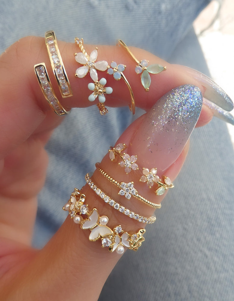 Turquoise & White Flower Ring