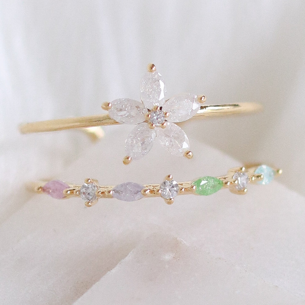 Stevie White Flower Ring