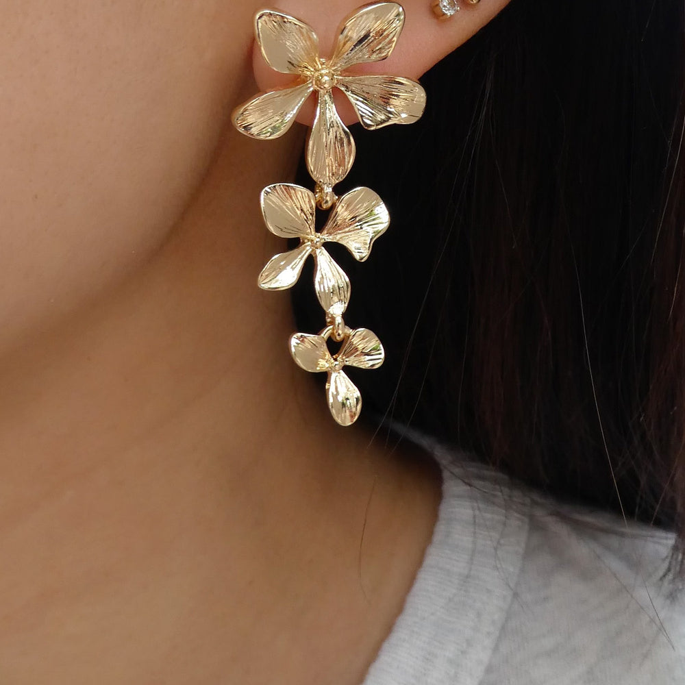 Averie Flower Earrings