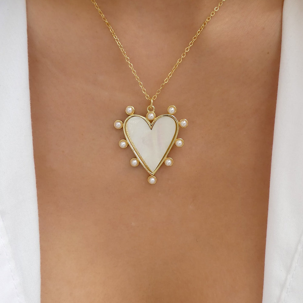 White Heart Pearl Necklace