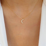 18K Simple Moon Necklace