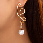 Samira Heart Pearl Earrings