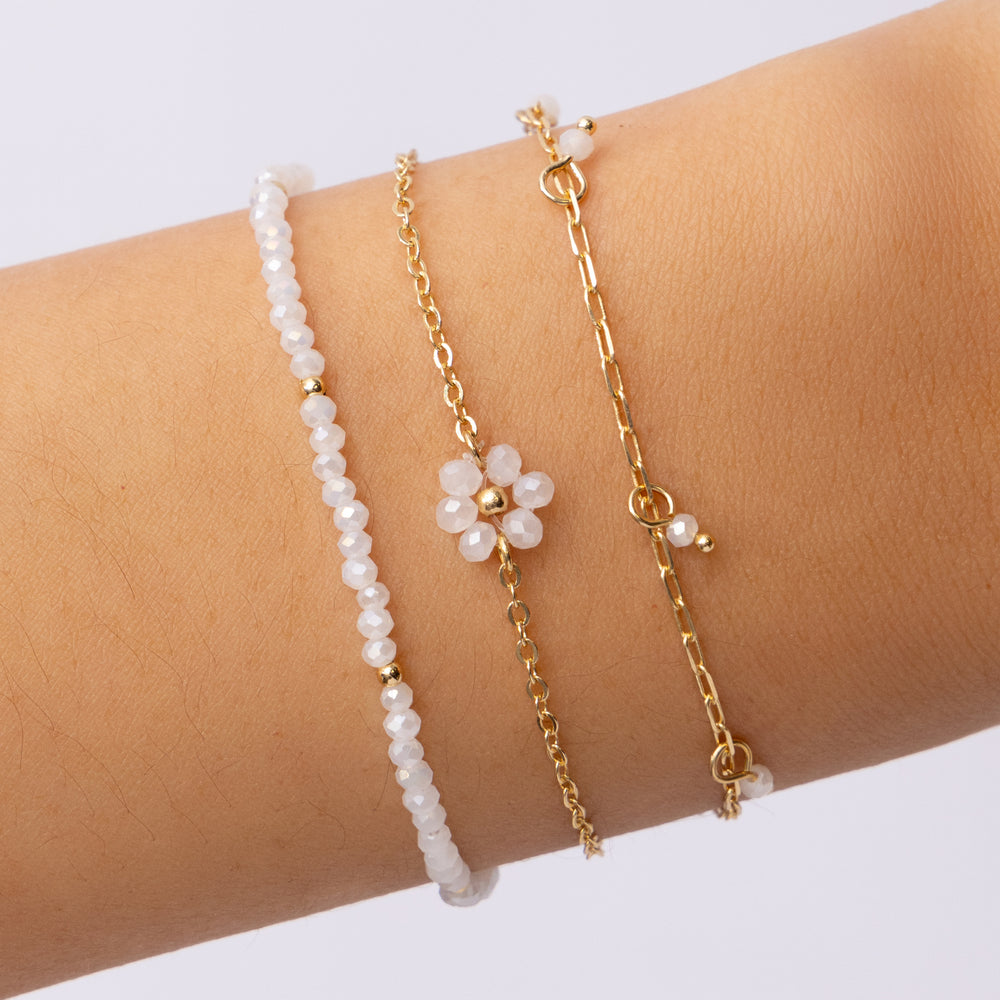 White Bead & Flower Bracelet