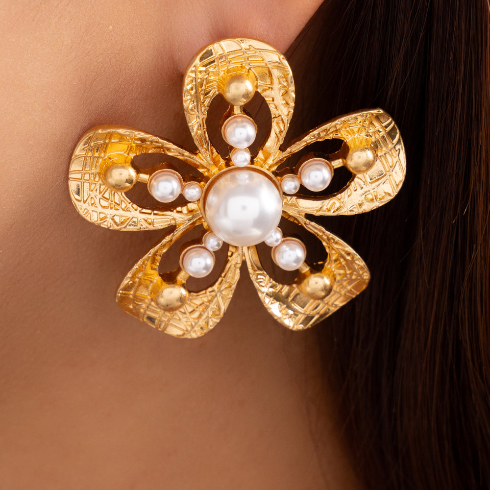 Marisol Flower Pearl Earrings
