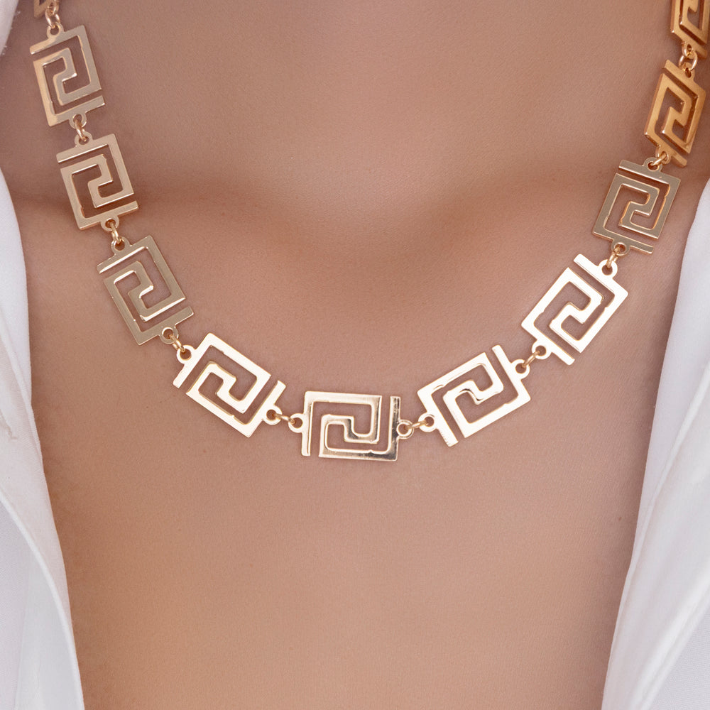 Chic Sandra Necklace