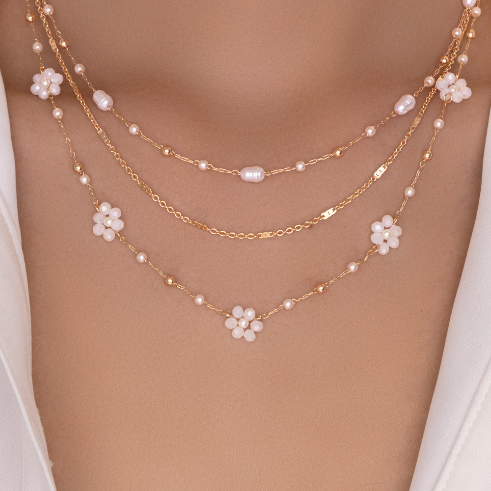 Renee Flower Necklace (White)