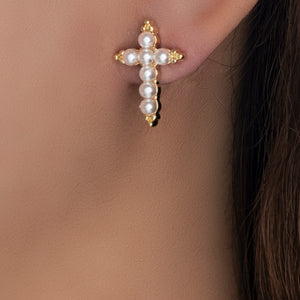 Erica Pearl Earrings