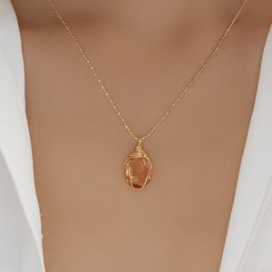 Crystal Danny Pendant Necklace (Coral)