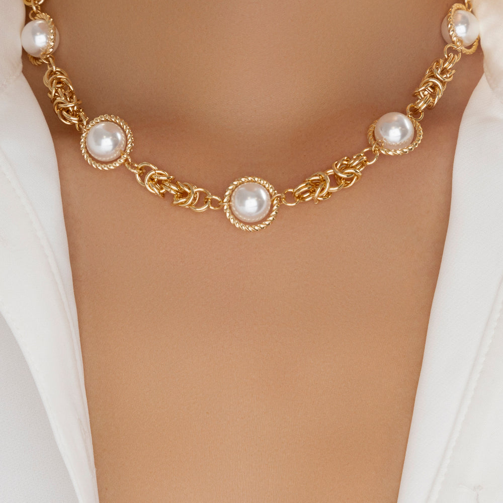 Tonya Pearl Necklace