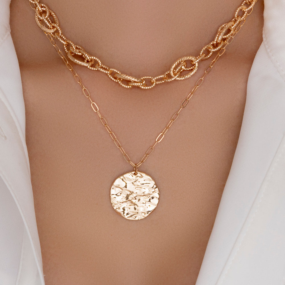 Riley Pendant Necklace