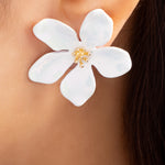 Kathleen Flower Earrings (White)
