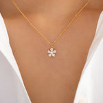 Lorie Flower Necklace