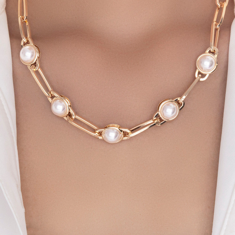 Misty Pearl Necklace