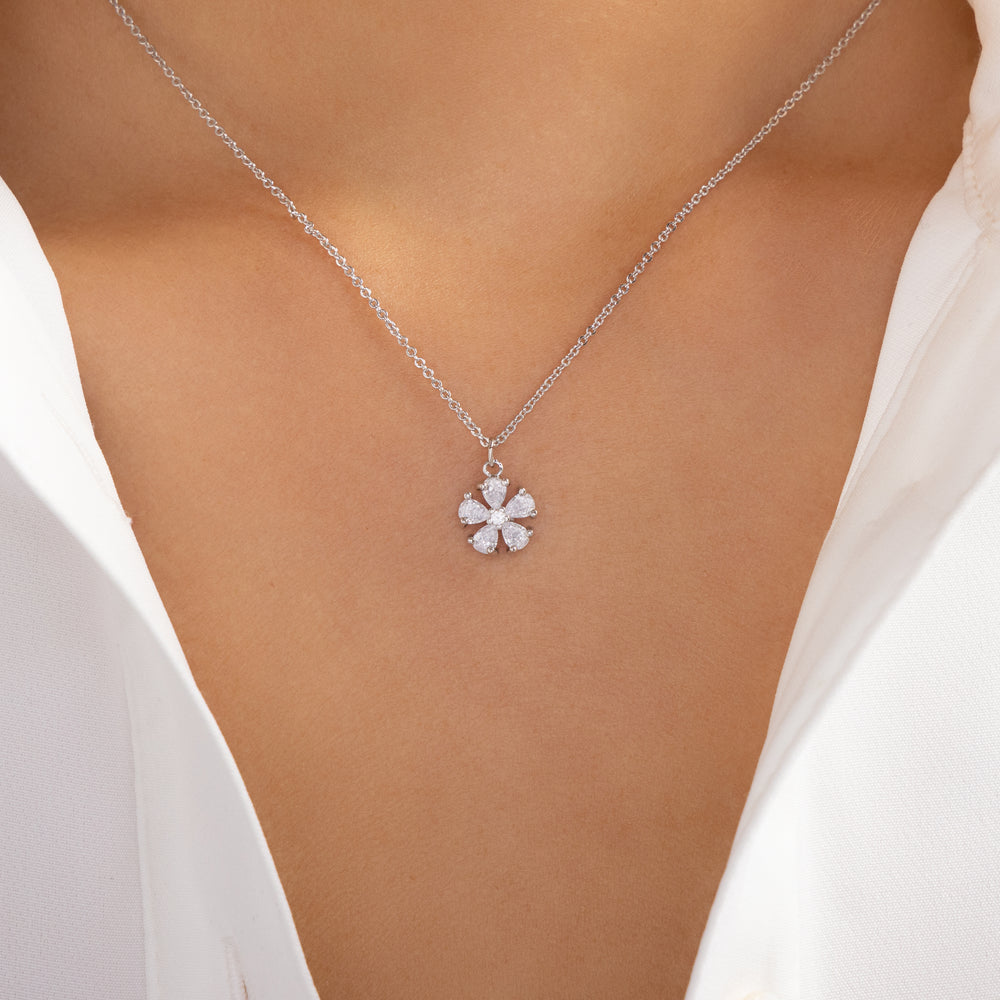 Lorie Flower Necklace (Silver)