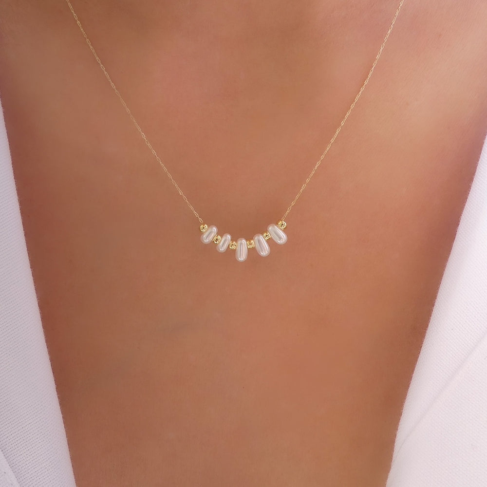 Zoey Pearl Necklace