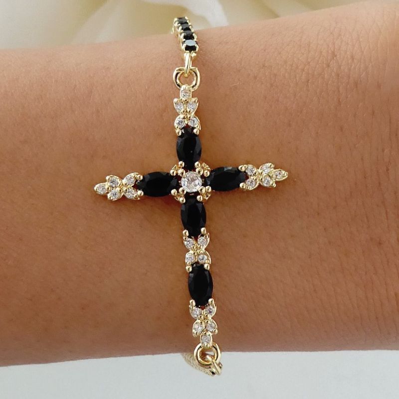 Crystal Everly Cross Bracelet (Black)