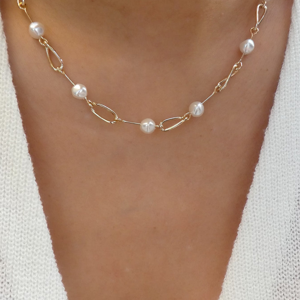 Buy ARZONAI Pearl Saturn Necklace Rhinestone Pendant Planet Choker Retro  Jewelry for Women Girls Birthday Party Anniversary at Amazon.in