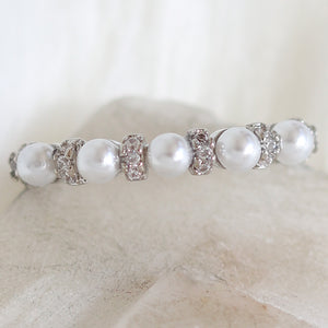 Middleton Pearl Ring (Silver)