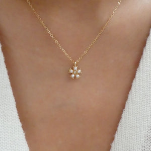Small Flower Pearl Necklace