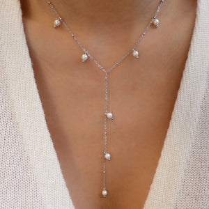 Dorine Pearl Necklace (Silver)