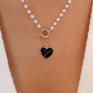 Heart Pearl Necklace (Black)
