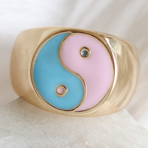 Blue & Pink Yin & Yang Ring